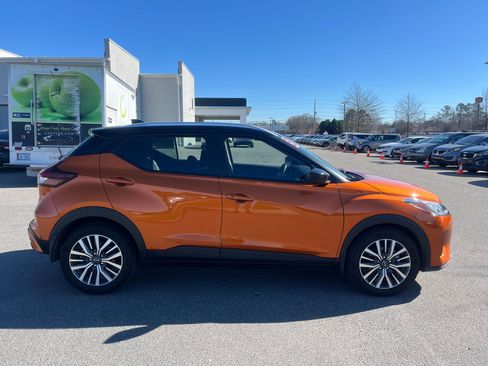 Used 2023 Nissan Kicks SV image 19