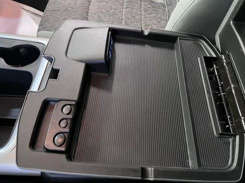 Used 2019 RAM 1500 Classic Warlock image 25