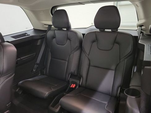Used 2022 Volvo XC90 T6 Inscription w/ Advanced Package image 13