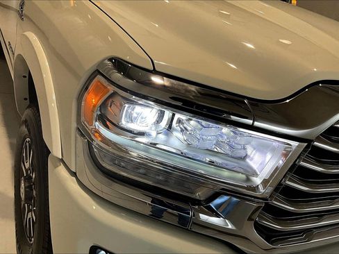 Used 2024 RAM 3500 Limited image 33