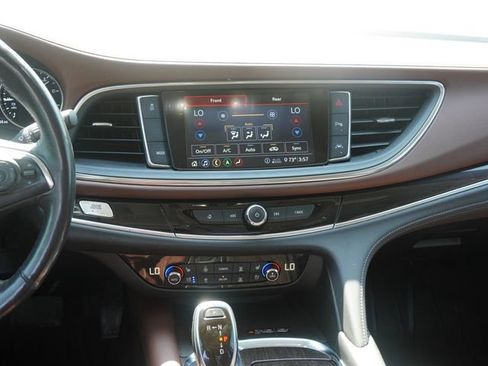 Used 2021 Buick Enclave Avenir w/ Avenir Technology Package FWD image 13