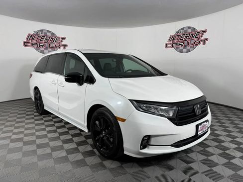 Used 2023 Honda Odyssey Sport image 9