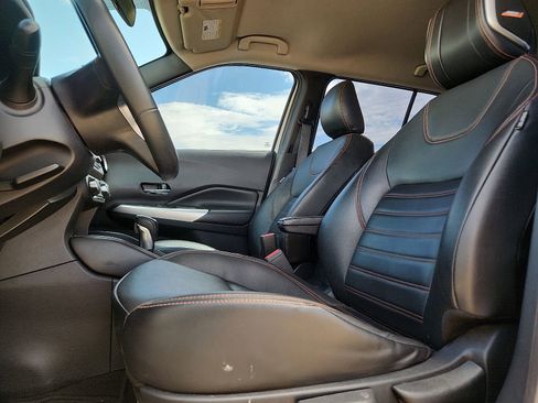Used 2020 Nissan Kicks SR w/ SR Premium Package FWD image 10