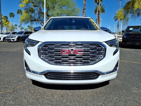 Used 2019 GMC Terrain Denali w/ Comfort Package FWD image 2