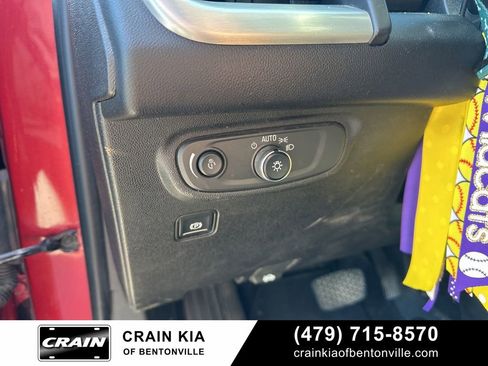 Used 2018 GMC Terrain SLE image 21