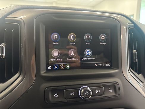 Used 2025 Chevrolet Silverado 1500 W/T image 17