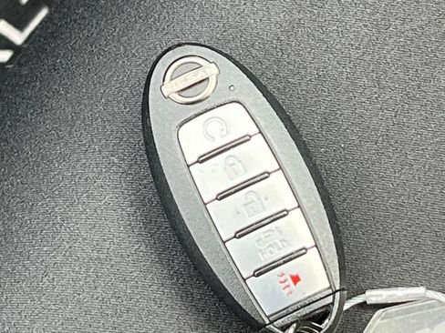 Used 2025 Nissan Altima 2.5 SV image 25