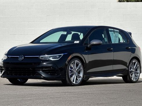 Used 2024 Volkswagen Golf R image 10