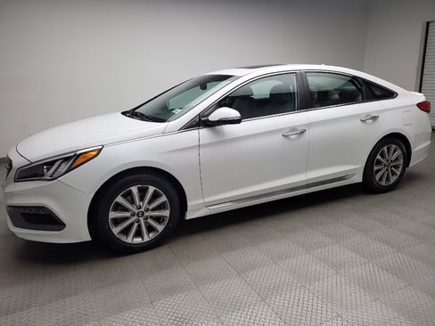 Used 2017 Hyundai Sonata Limited FWD image 2