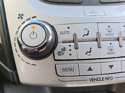 Used 2017 Chevrolet Equinox LT w/ Convenience Package FWD image 33