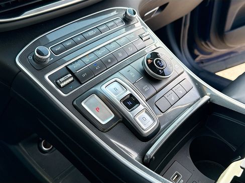 Certified 2022 Hyundai Santa Fe SEL w/ Convenience + Premium Package image 11