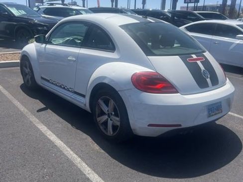 Used 2012 Volkswagen Beetle 2.5 FWD image 4