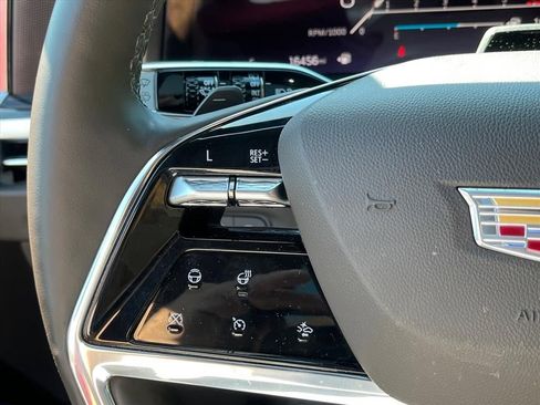 Used 2025 Cadillac Escalade Premium Luxury w/ Touring Package AWD/4WD image 19