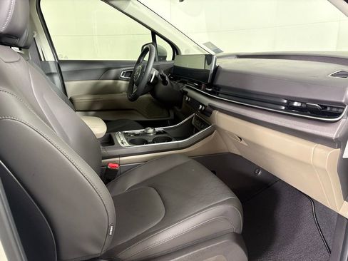 New 2026 Kia Carnival SX FWD image 14