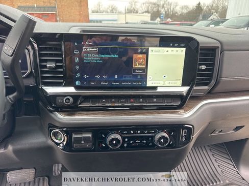 Used 2025 Chevrolet Silverado 1500 LT AWD/4WD image 27