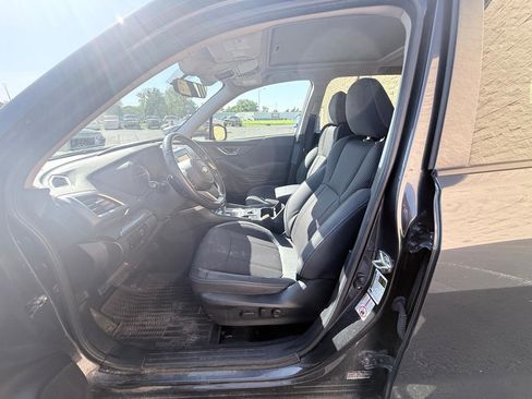 Used 2019 Subaru Forester Premium w/ Popular Package #1 AWD/4WD image 10