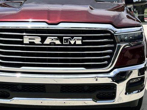 Used 2025 RAM 1500 Laramie AWD/4WD image 10