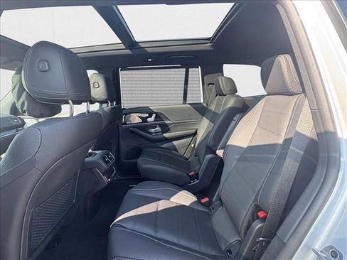 New 2026 Mercedes-Benz GLS 580 4MATIC image 20