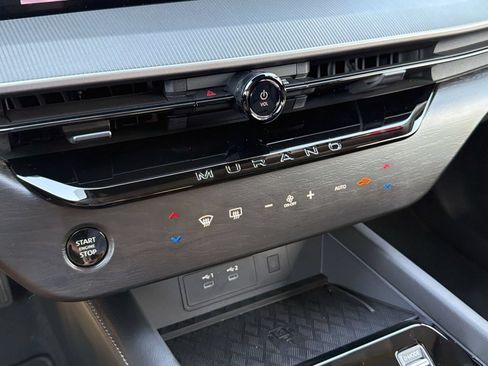 Certified 2025 Nissan Murano SV AWD/4WD image 23