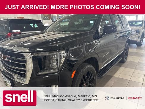 Used 2022 GMC Yukon SLT w/ SLT Premium Package AWD/4WD image 1