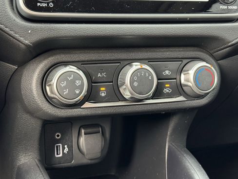 Used 2024 Nissan Versa S w/ Trunk Package image 11