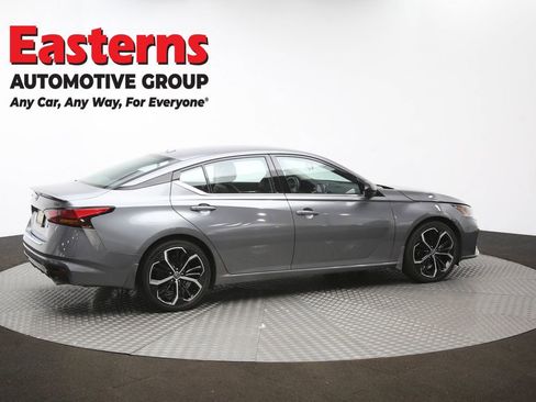 Used 2023 Nissan Altima 2.5 SR FWD image 42