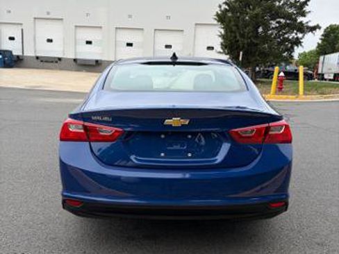 Used 2023 Chevrolet Malibu LS FWD image 5