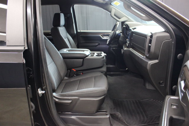 Used 2023 Chevrolet Silverado 1500 RST w/ Z71 Off-Road Package AWD/4WD image 53