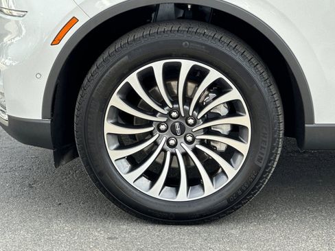 Certified 2020 Lincoln Aviator Reserve w/ Equipment Group 201A AWD/4WD image 27