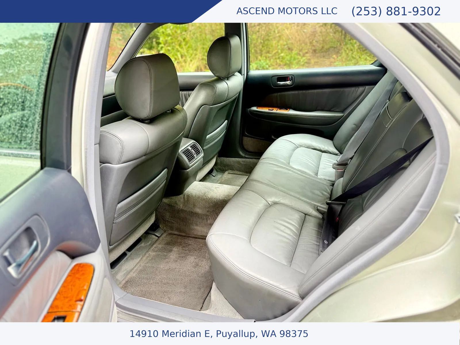 Used 2000 Lexus LS 400 RWD image 10
