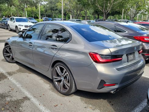Used 2022 BMW 330i Sedan w/ Convenience Package RWD image 4
