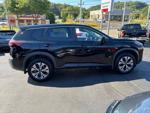 Certified 2023 Nissan Rogue SV AWD/4WD image 8