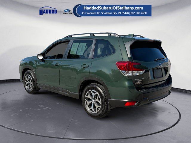 Certified 2023 Subaru Forester Premium AWD/4WD image 3