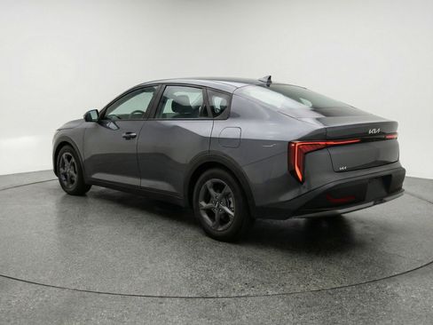 Used 2025 Kia K4 FWD image 6