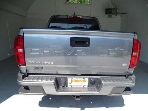 Used 2022 Chevrolet Colorado LT w/ LT Convenience Package AWD/4WD image 17