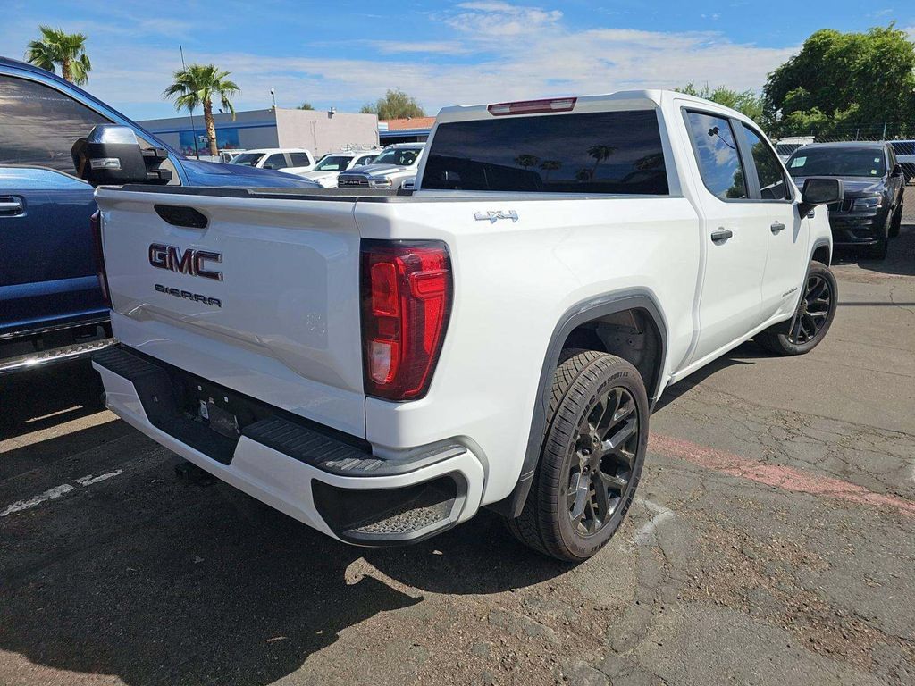 Used 2025 GMC Sierra 1500 Pro w/ Graphite Edition AWD/4WD image 3