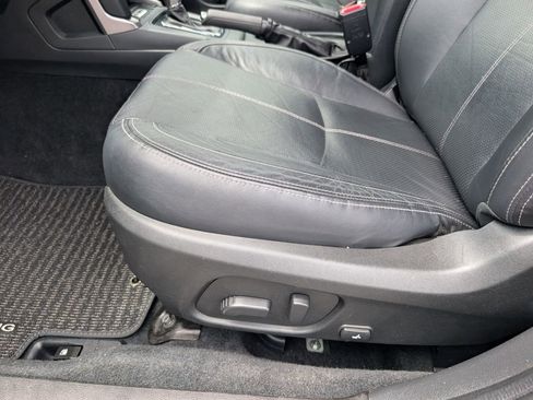 Used 2018 Subaru Forester 2.5i Touring w/ Popular Package #3B AWD/4WD image 13