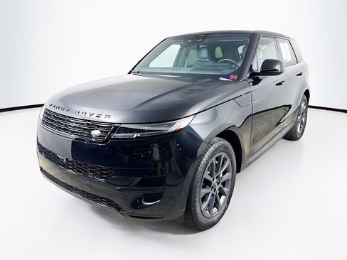 Used 2024 Land Rover Range Rover Sport SE image 4