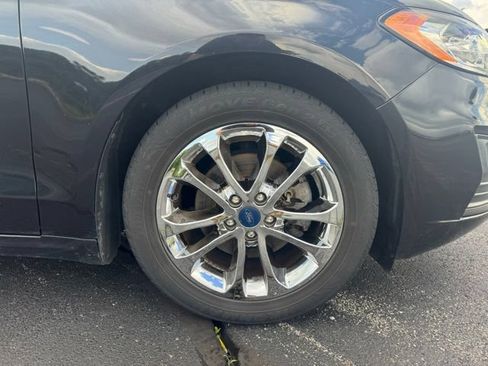 Used 2020 Ford Fusion SE FWD image 9