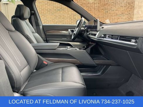 Used 2026 Cadillac Vistiq Sport w/ LPO, Floor Liner Package AWD/4WD image 28