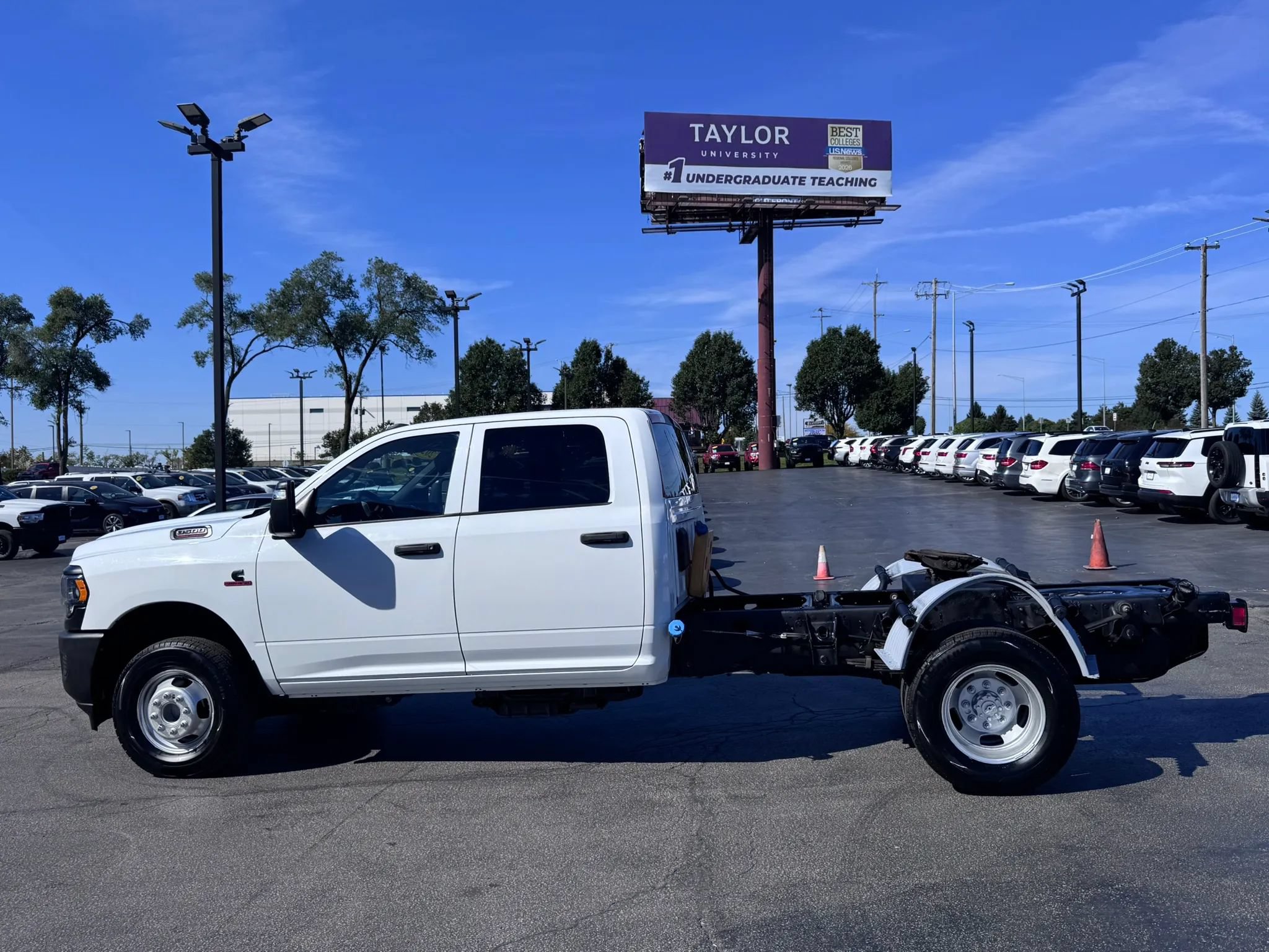 Used 2024 RAM 3500 Tradesman w/ Max Tow Package RWD image 2