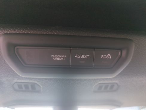 Used 2022 Jeep Wrangler Unlimited Sahara w/ Cold Weather Group AWD/4WD image 31