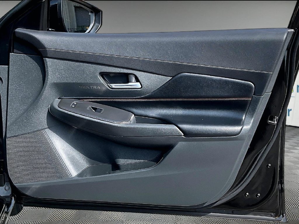 Used 2026 Nissan Sentra SR w/ Floor Mat Package FWD image 12