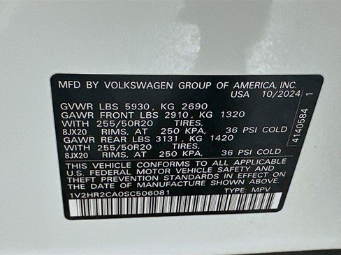 Used 2025 Volkswagen Atlas SE image 12