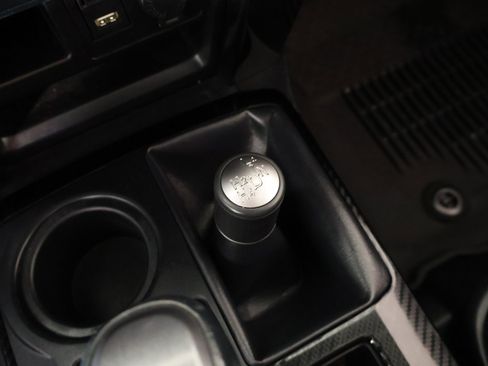 Used 2021 Toyota 4Runner Venture w/ Moonroof Package image 9