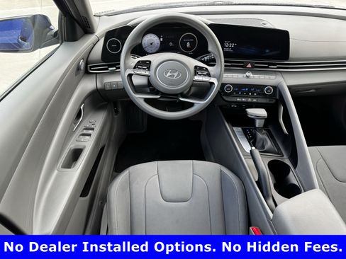 Used 2024 Hyundai Elantra SEL FWD image 11