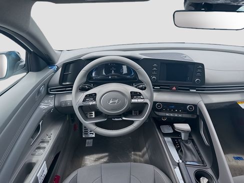 New 2026 Hyundai Elantra Sport FWD image 15