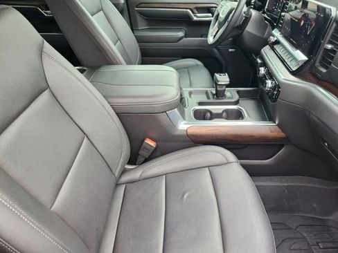 Used 2024 GMC Sierra 1500 SLT AWD/4WD image 14