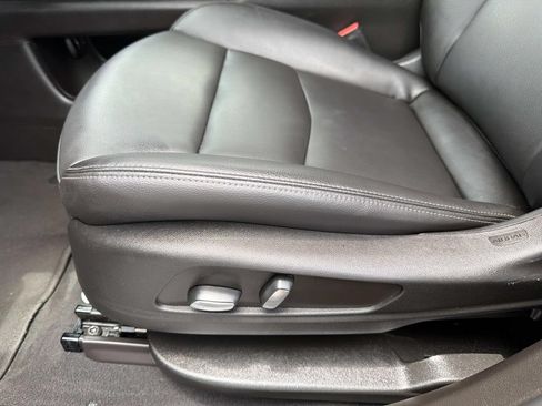 Used 2022 Cadillac XT6 Luxury FWD image 18