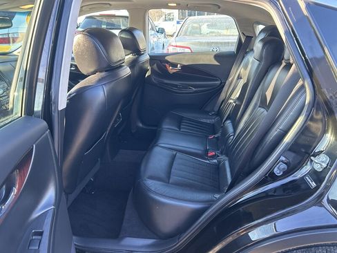 Used 2017 INFINITI QX50 w/ Premium Plus Package image 11